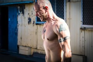 汗の体臭の原因は何ですか？